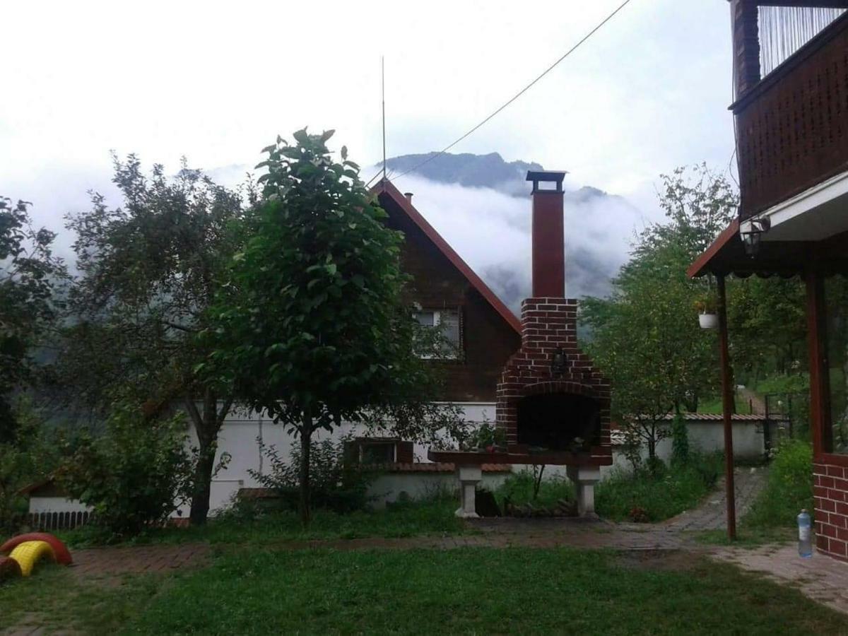 הוילה ברזוי Casa Colt De Rai מראה חיצוני תמונה